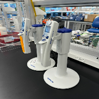 Eppendorf Repeater E3x Electronic Pipet Fillers - Quantity 2 image 0
